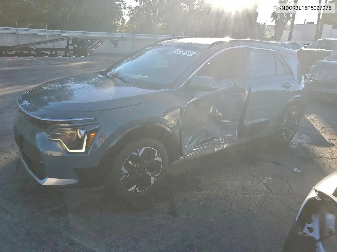 KNDCR3L15P5027975 2023 Kia Niro Wind