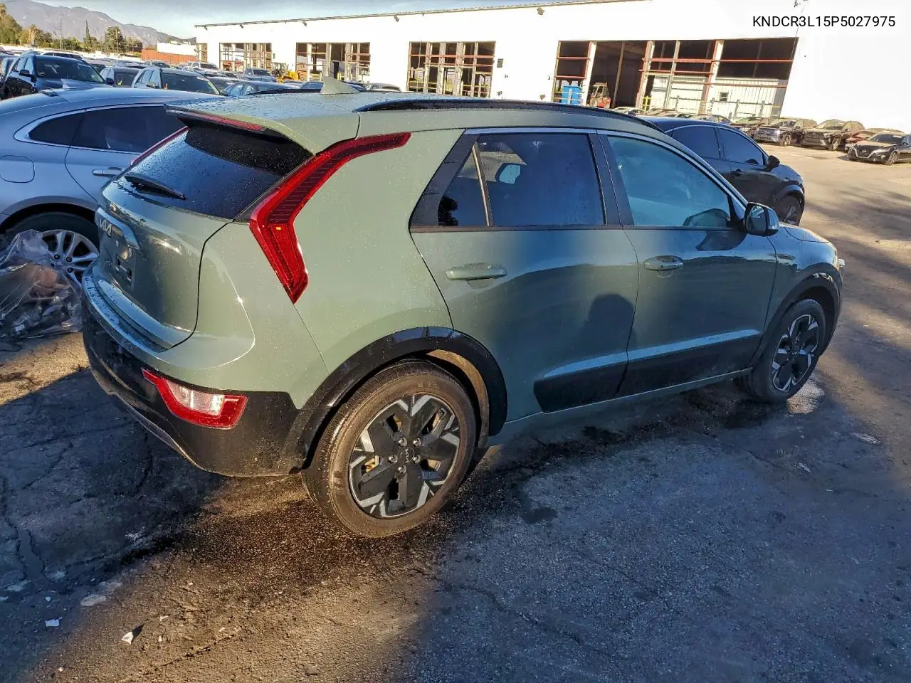 KNDCR3L15P5027975 2023 Kia Niro Wind