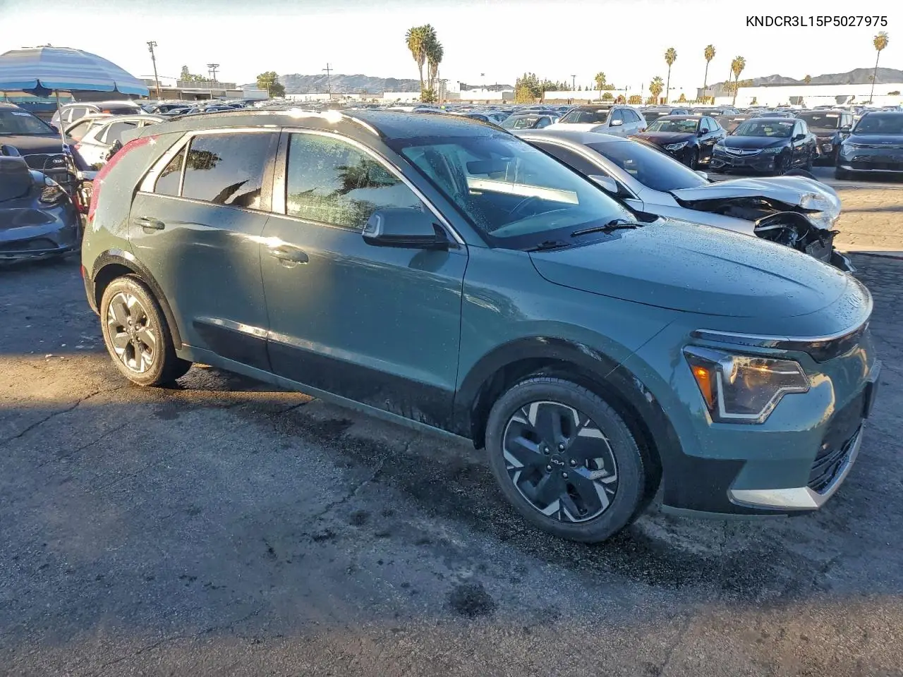 KNDCR3L15P5027975 2023 Kia Niro Wind