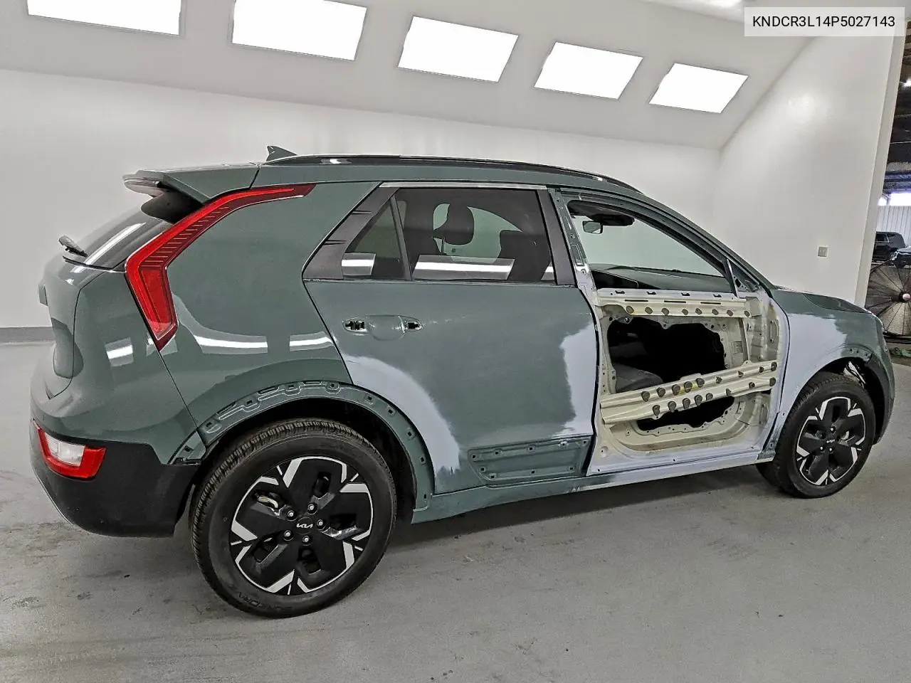 KNDCR3L14P5027143 2023 Kia Niro Wind