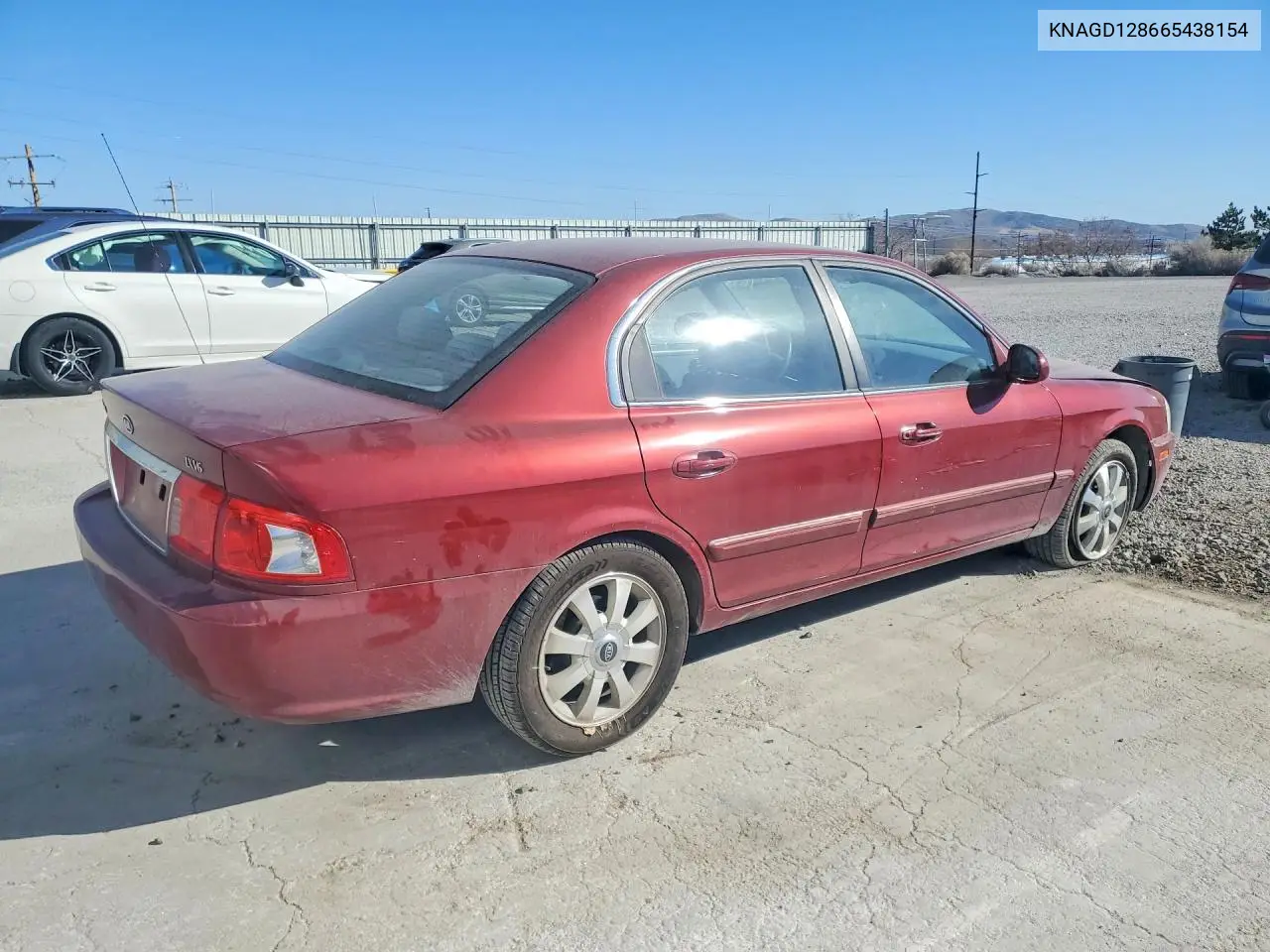 2006 Kia Optima Lx VIN: KNAGD128665438154 Lot: 75640065
