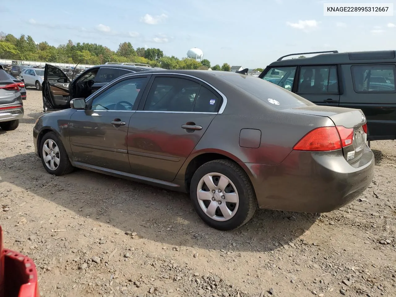 KNAGE228995312667 2009 Kia Optima Lx