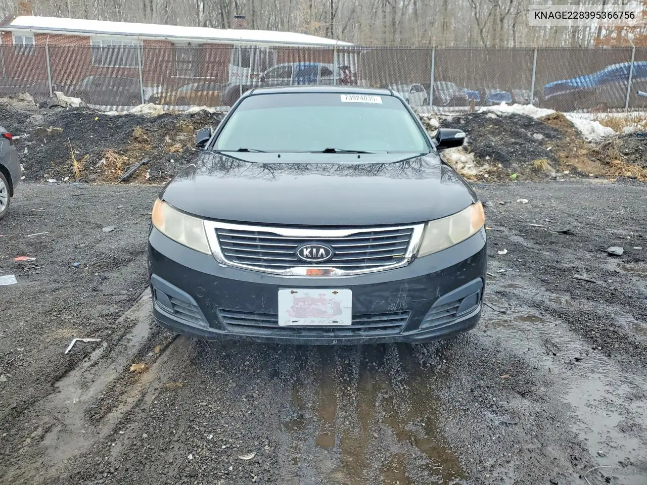 KNAGE228395366756 2009 Kia Optima Lx