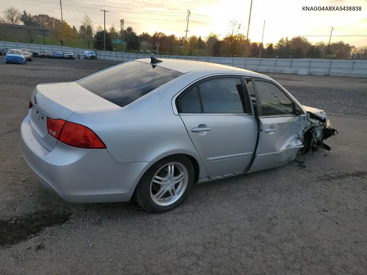 KNAGG4A8XA5438838 2010 Kia Optima Lx
