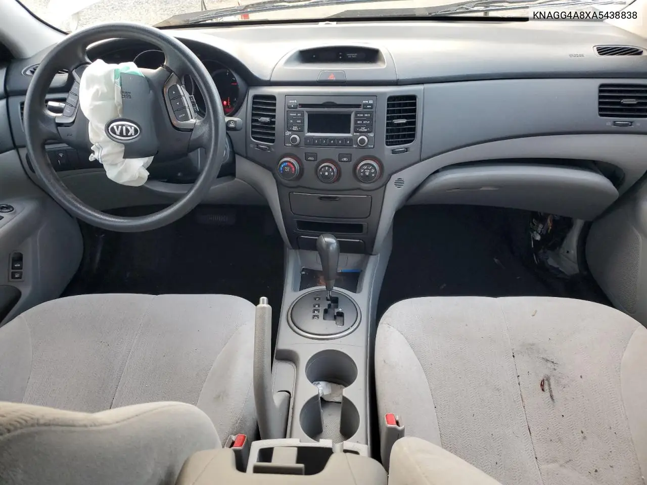 KNAGG4A8XA5438838 2010 Kia Optima Lx