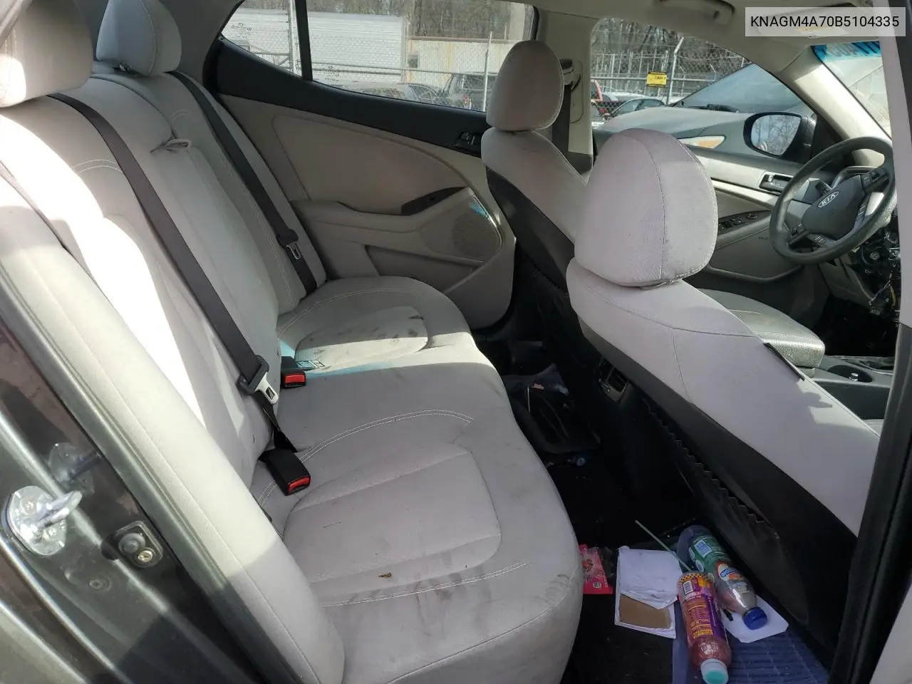 KNAGM4A70B5104335 2011 Kia Optima Lx