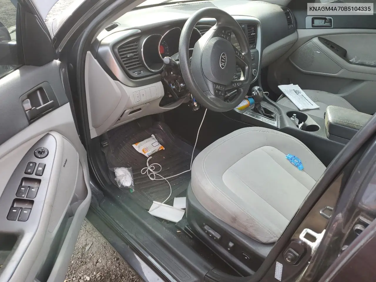 KNAGM4A70B5104335 2011 Kia Optima Lx
