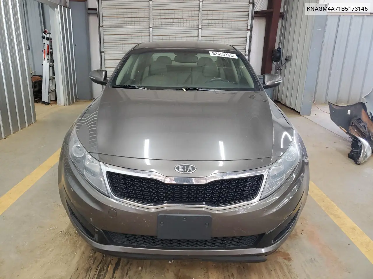 KNAGM4A71B5173146 2011 Kia Optima Lx
