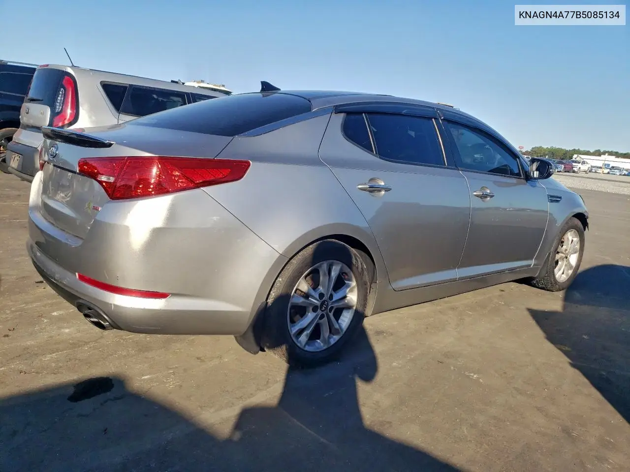 KNAGN4A77B5085134 2011 Kia Optima Ex