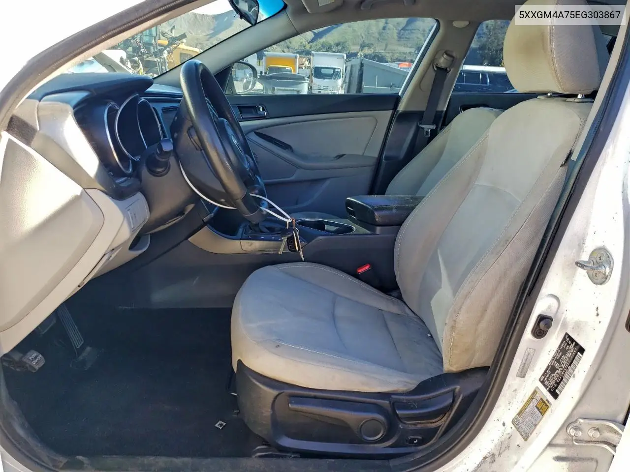 5XXGM4A75EG303867 2014 Kia Optima Lx