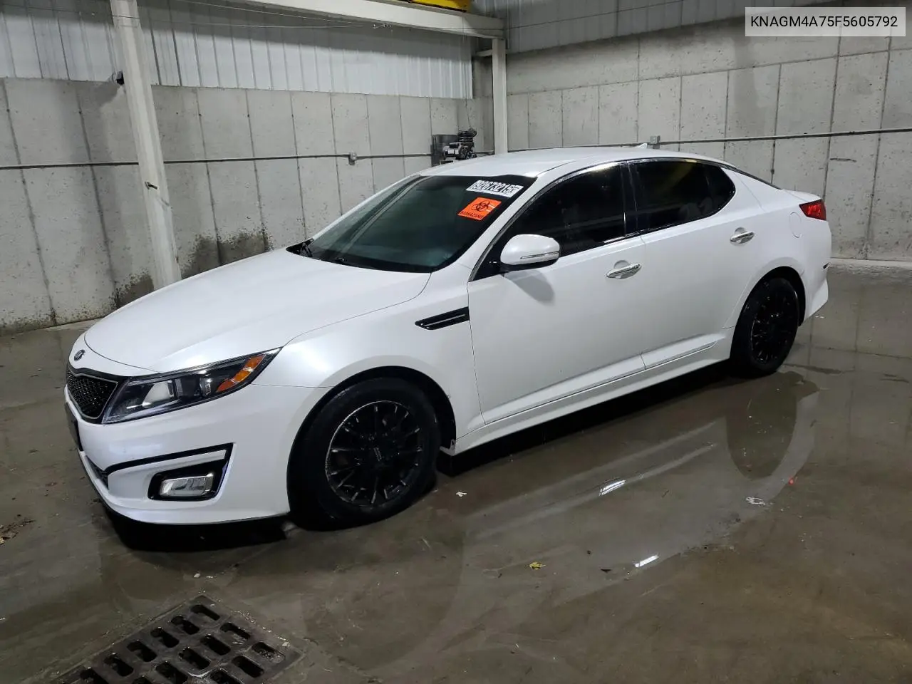 KNAGM4A75F5605792 2015 Kia Optima Lx