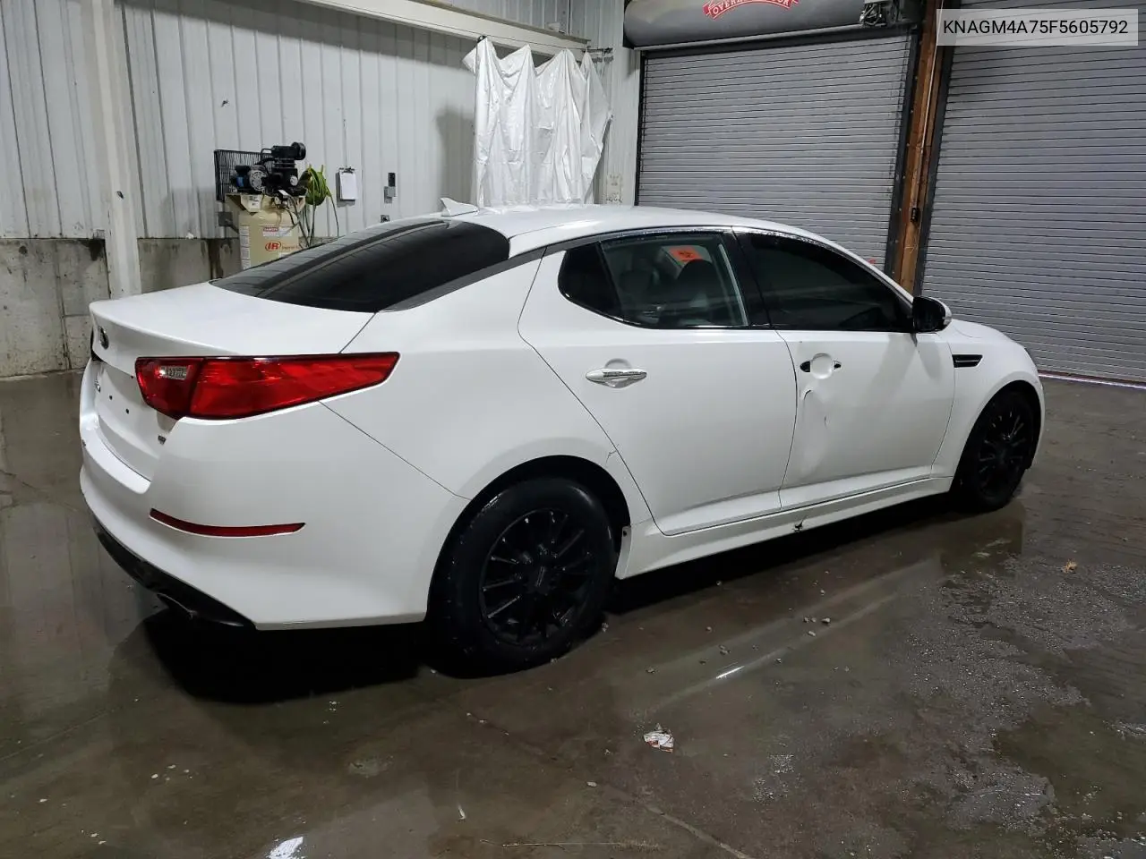 KNAGM4A75F5605792 2015 Kia Optima Lx