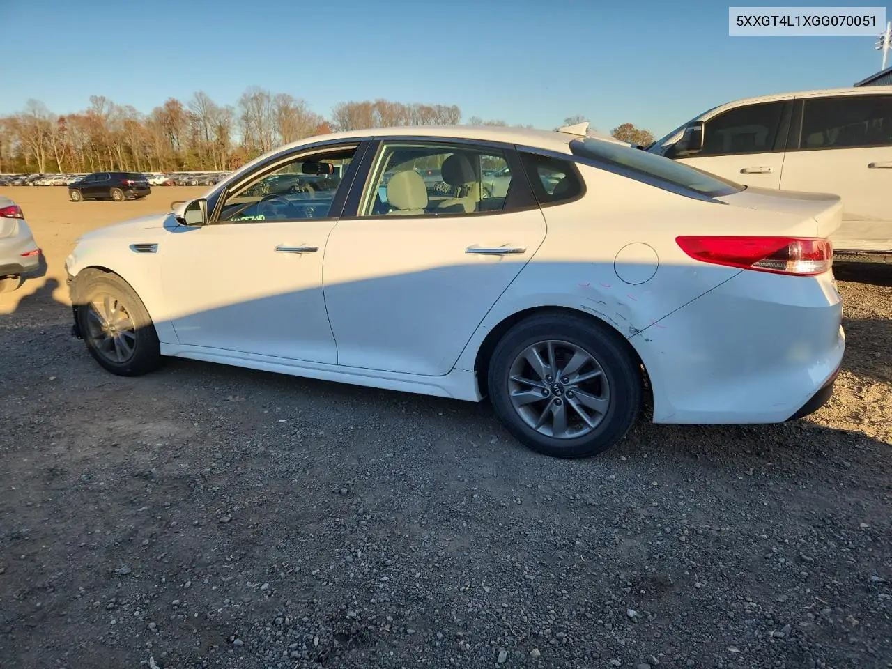 5XXGT4L1XGG070051 2016 Kia Optima Lx