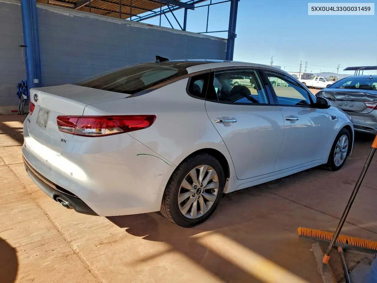 5XXGU4L33GG031459 2016 Kia Optima Ex