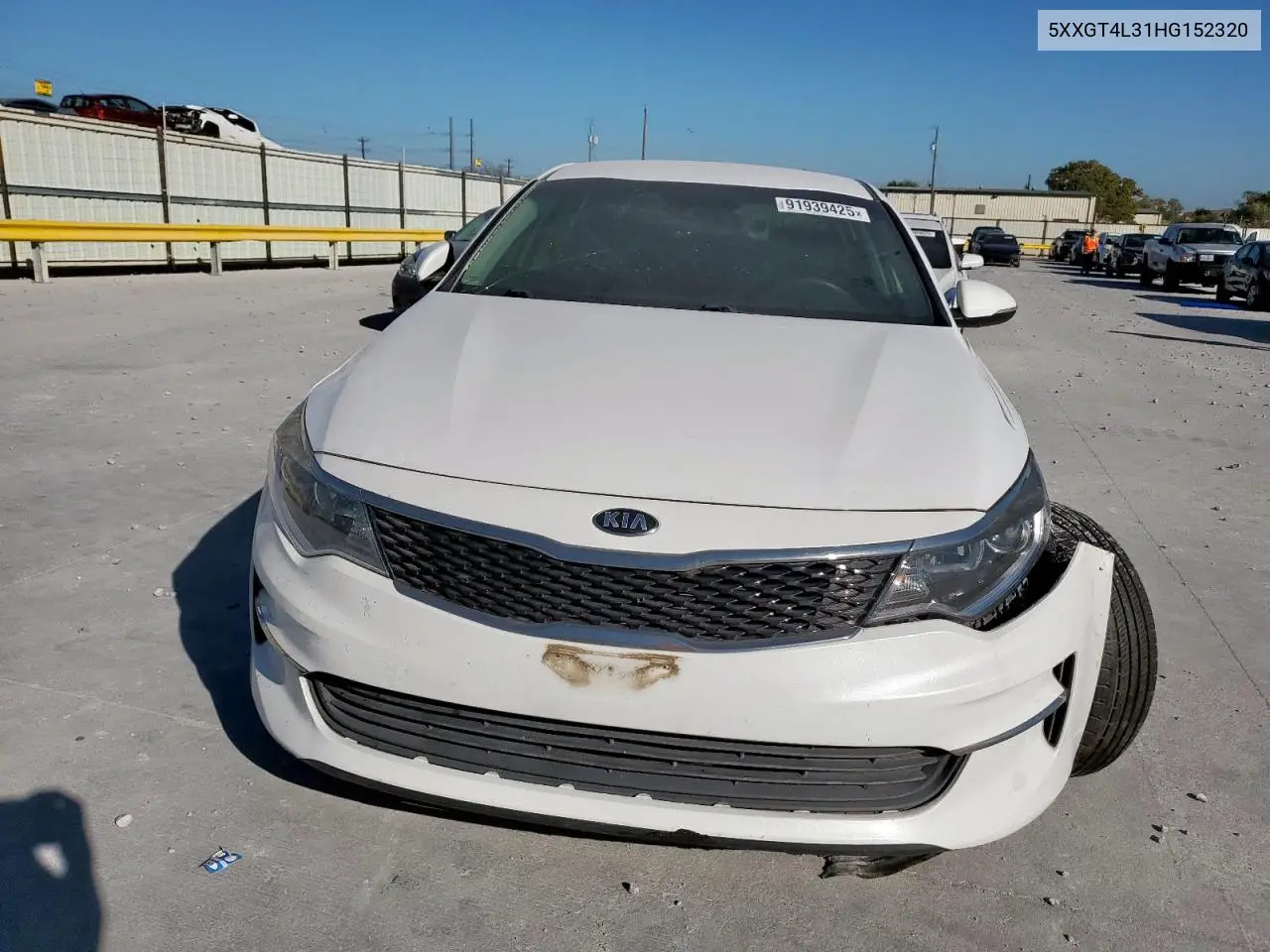5XXGT4L31HG152320 2017 Kia Optima Lx