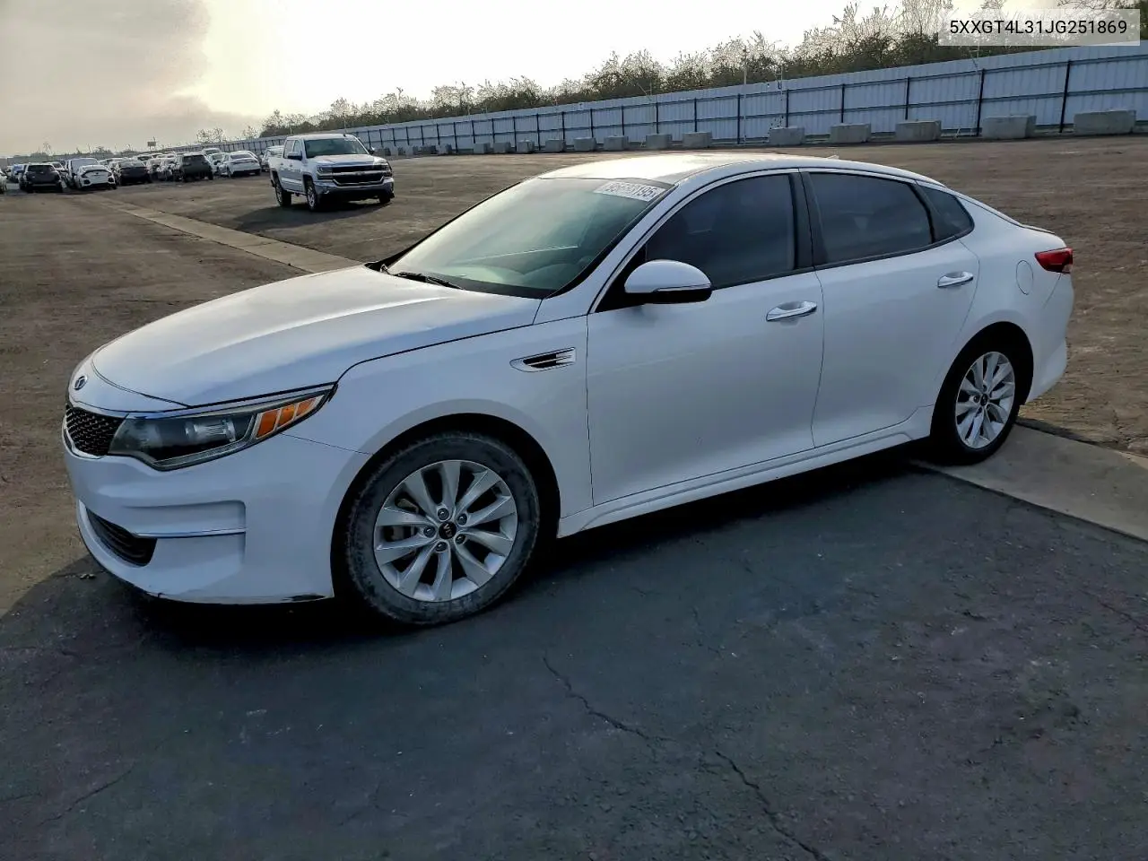 5XXGT4L31JG251869 2018 Kia Optima Lx