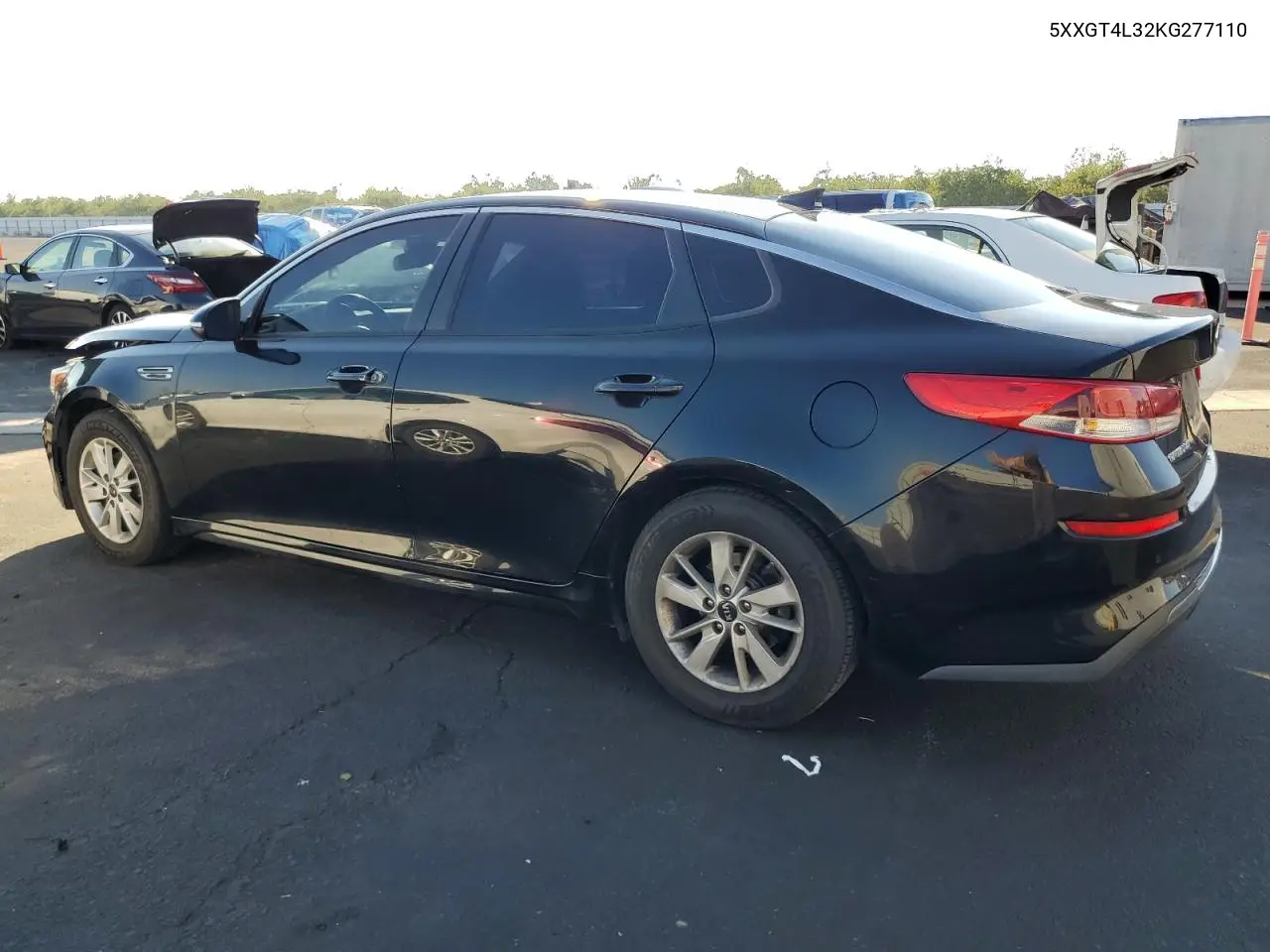 5XXGT4L32KG277110 2019 Kia Optima Lx