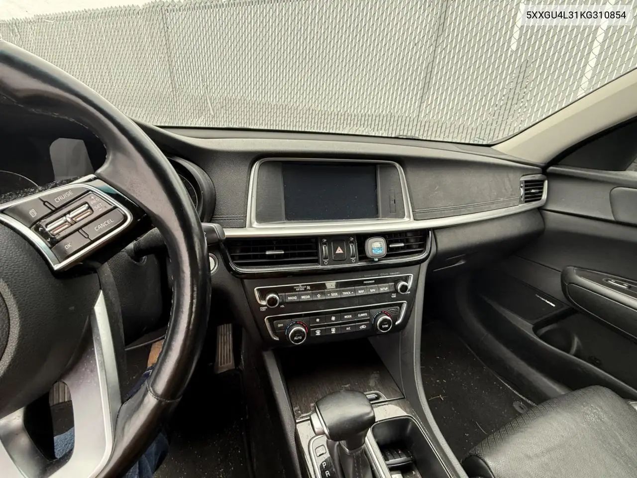 5XXGU4L31KG310854 2019 Kia Optima Ex