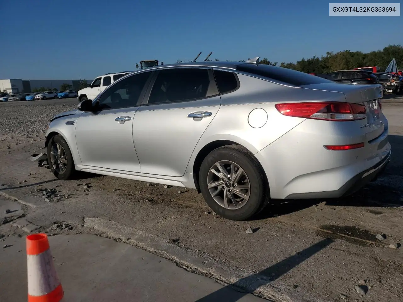 5XXGT4L32KG363694 2019 Kia Optima Lx