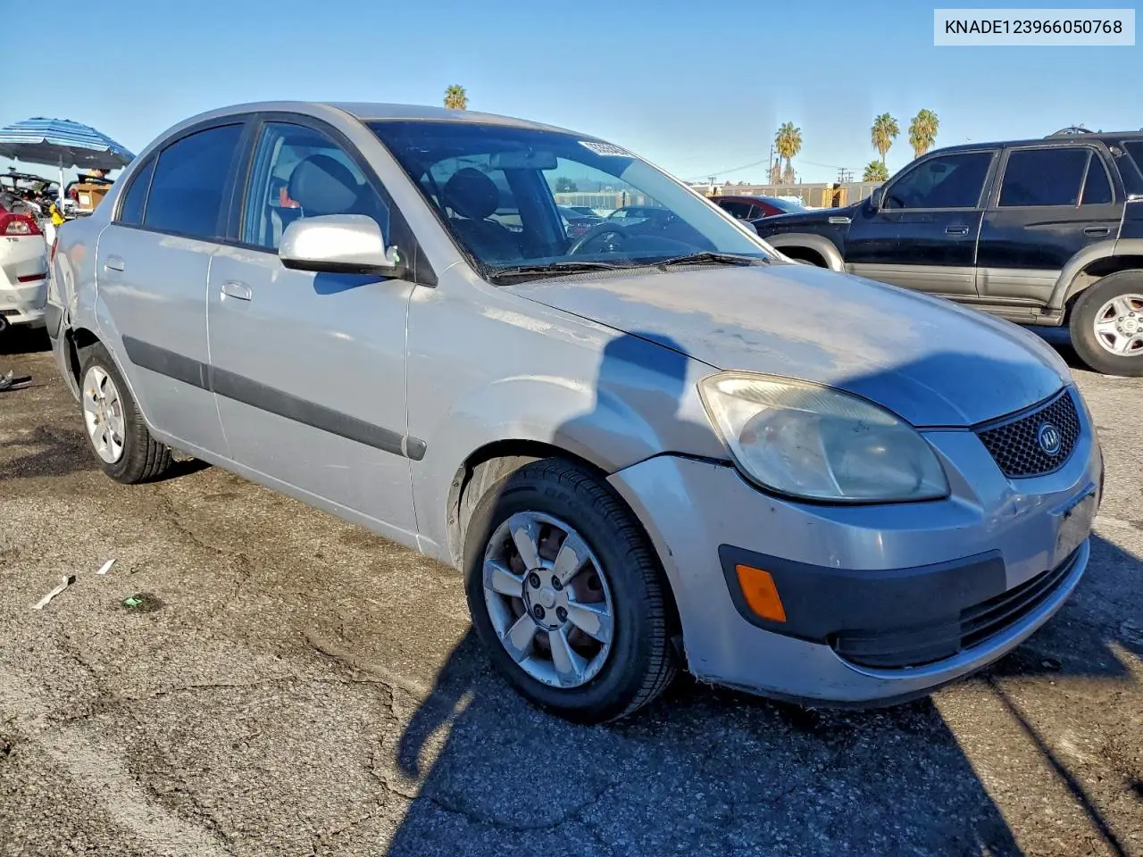 KNADE123966050768 2006 Kia Rio