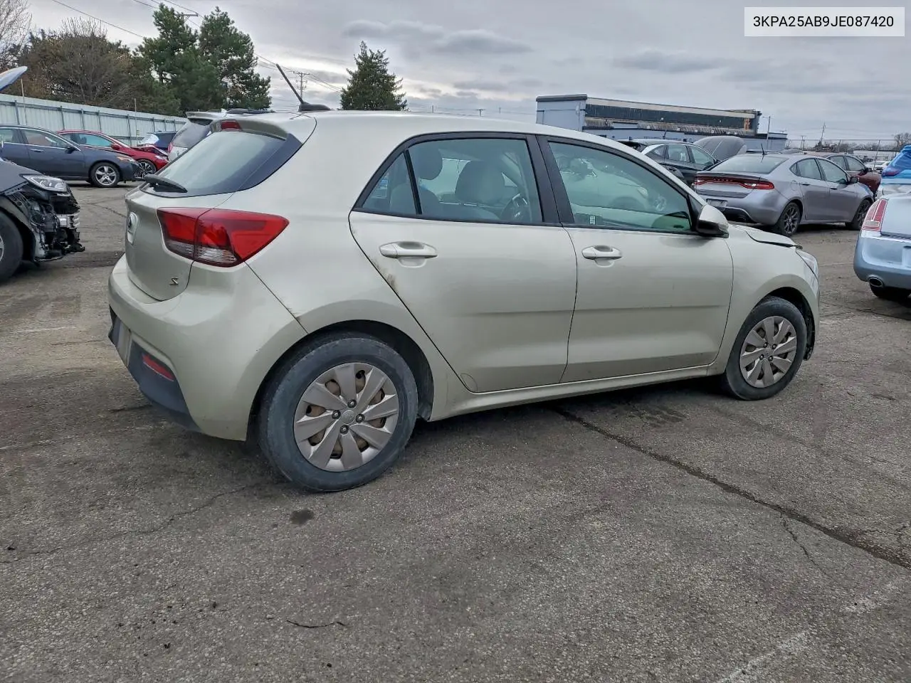 3KPA25AB9JE087420 2018 Kia Rio Lx