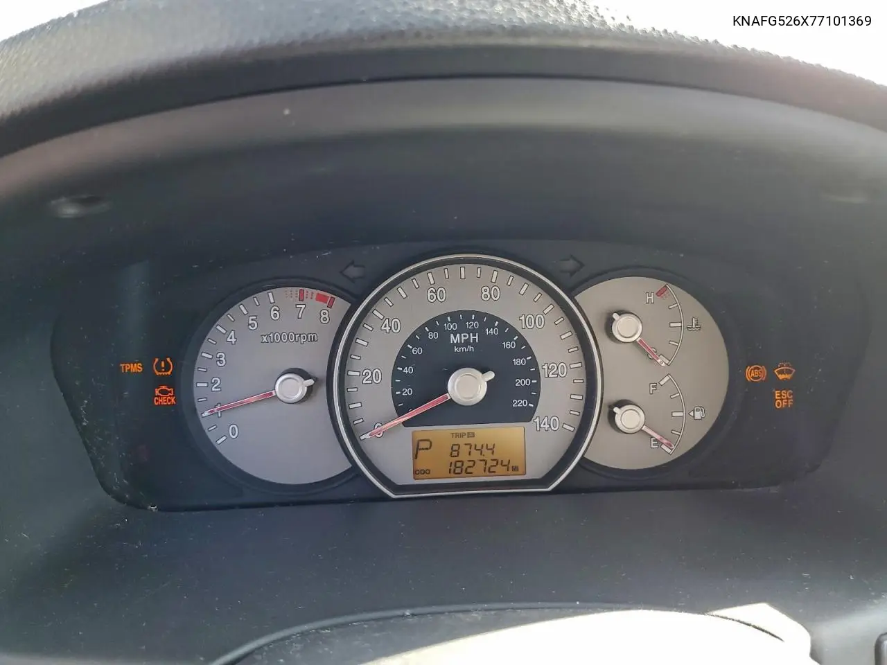 KNAFG526X77101369 2007 Kia Rondo Lx