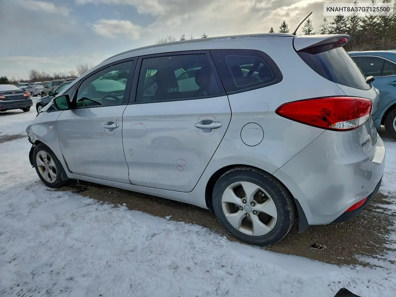 KNAHT8A37G7125500 2016 Kia Rondo