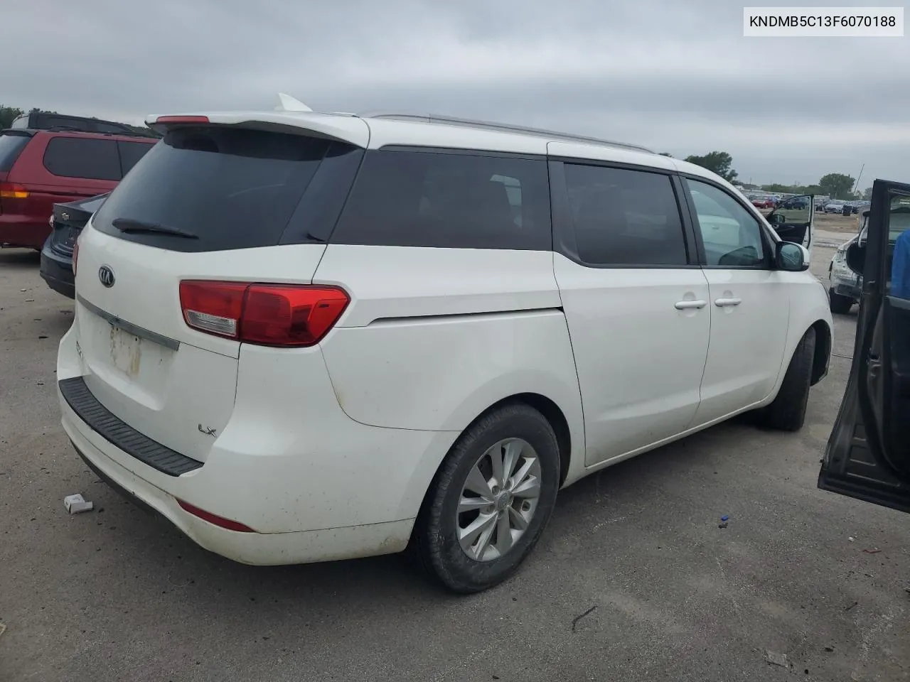 KNDMB5C13F6070188 2015 Kia Sedona Lx