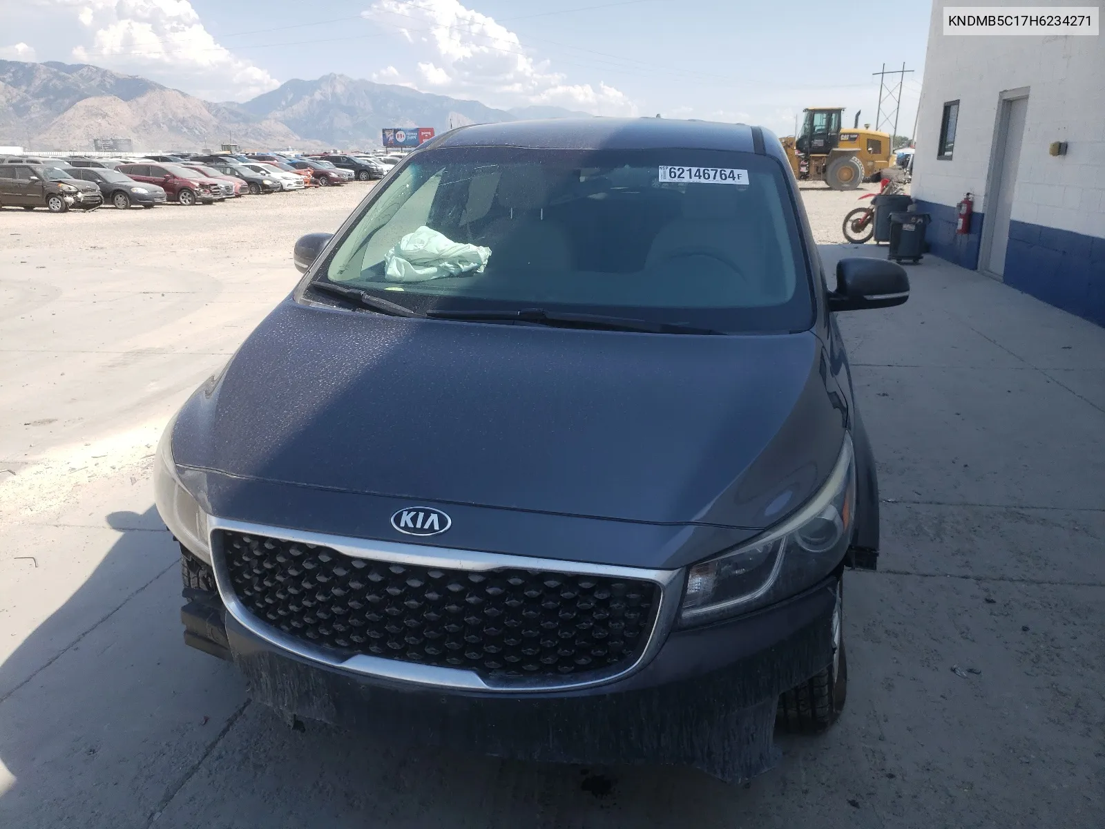 KNDMB5C17H6234271 2017 Kia Sedona Lx