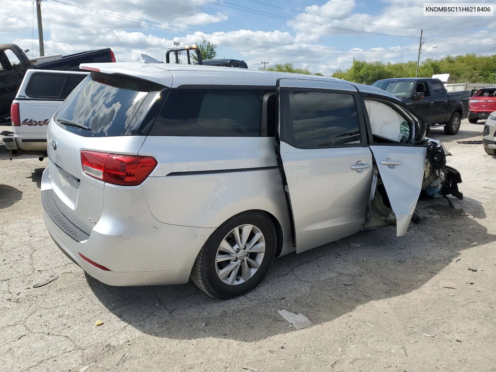 KNDMB5C11H6218406 2017 Kia Sedona Lx