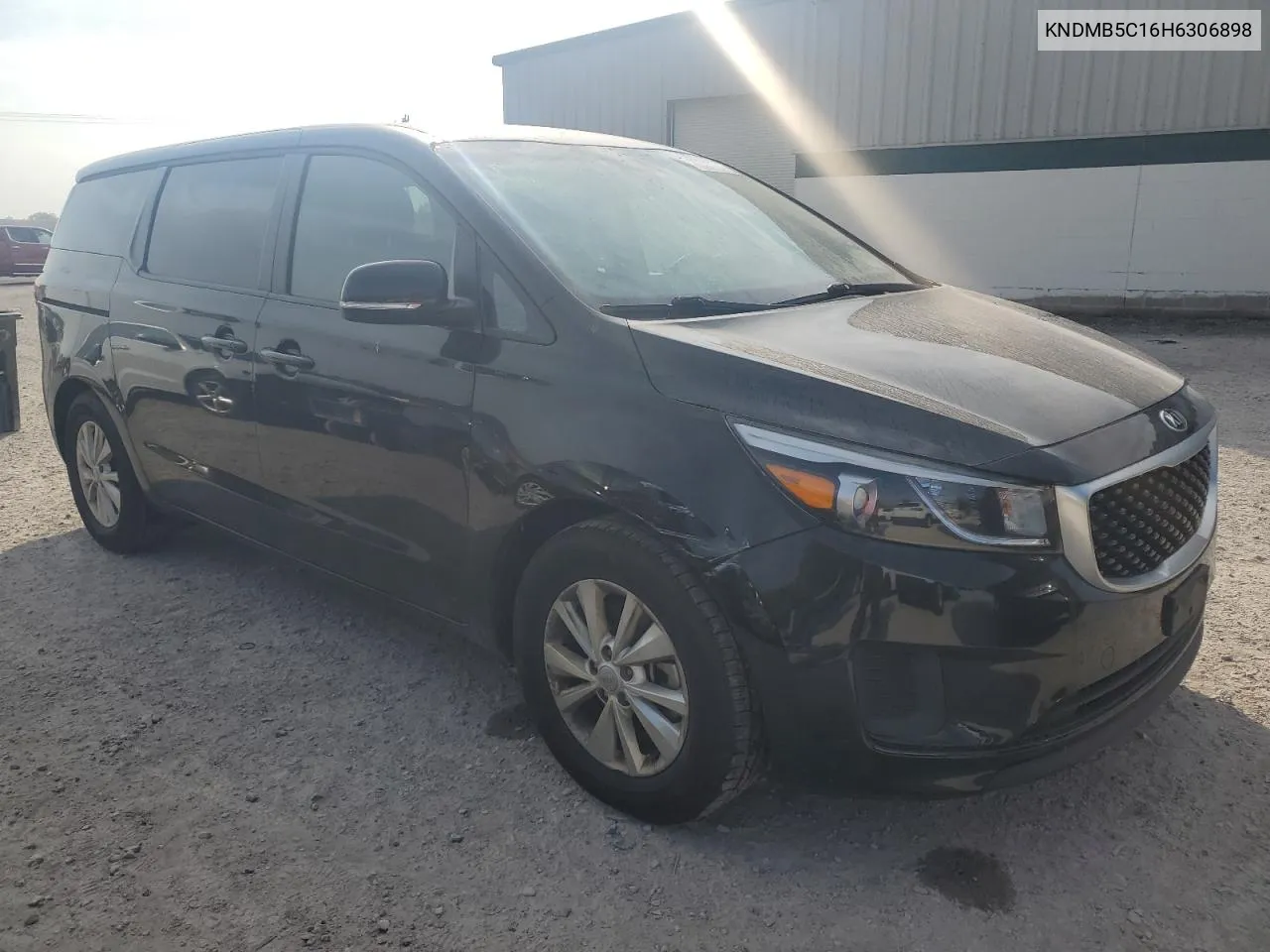 KNDMB5C16H6306898 2017 Kia Sedona Lx