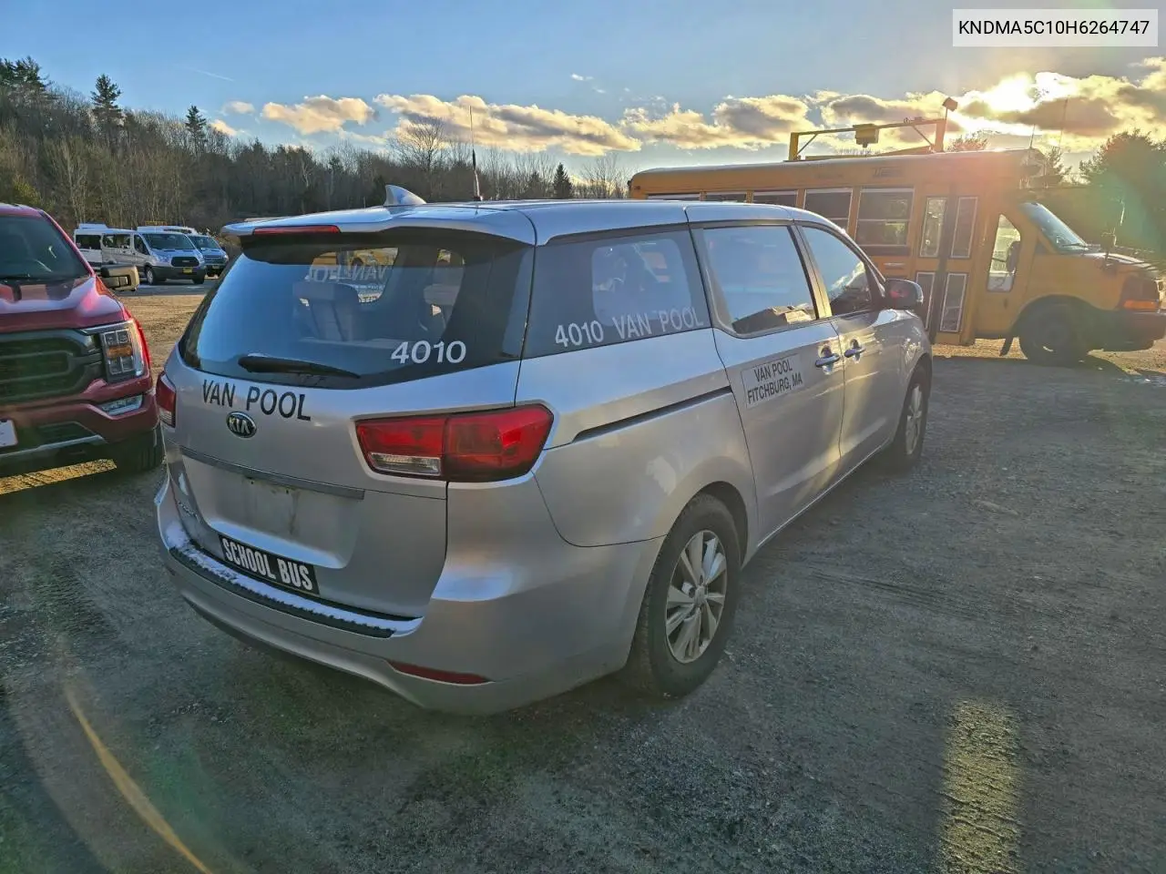 KNDMA5C10H6264747 2017 Kia Sedona L