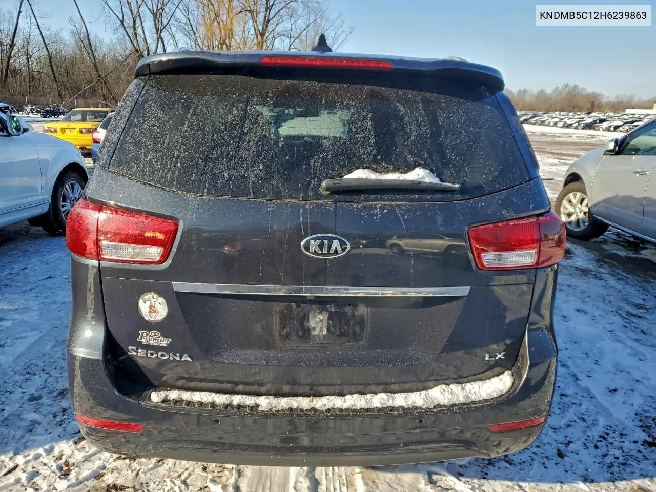 KNDMB5C12H6239863 2017 Kia Sedona Lx