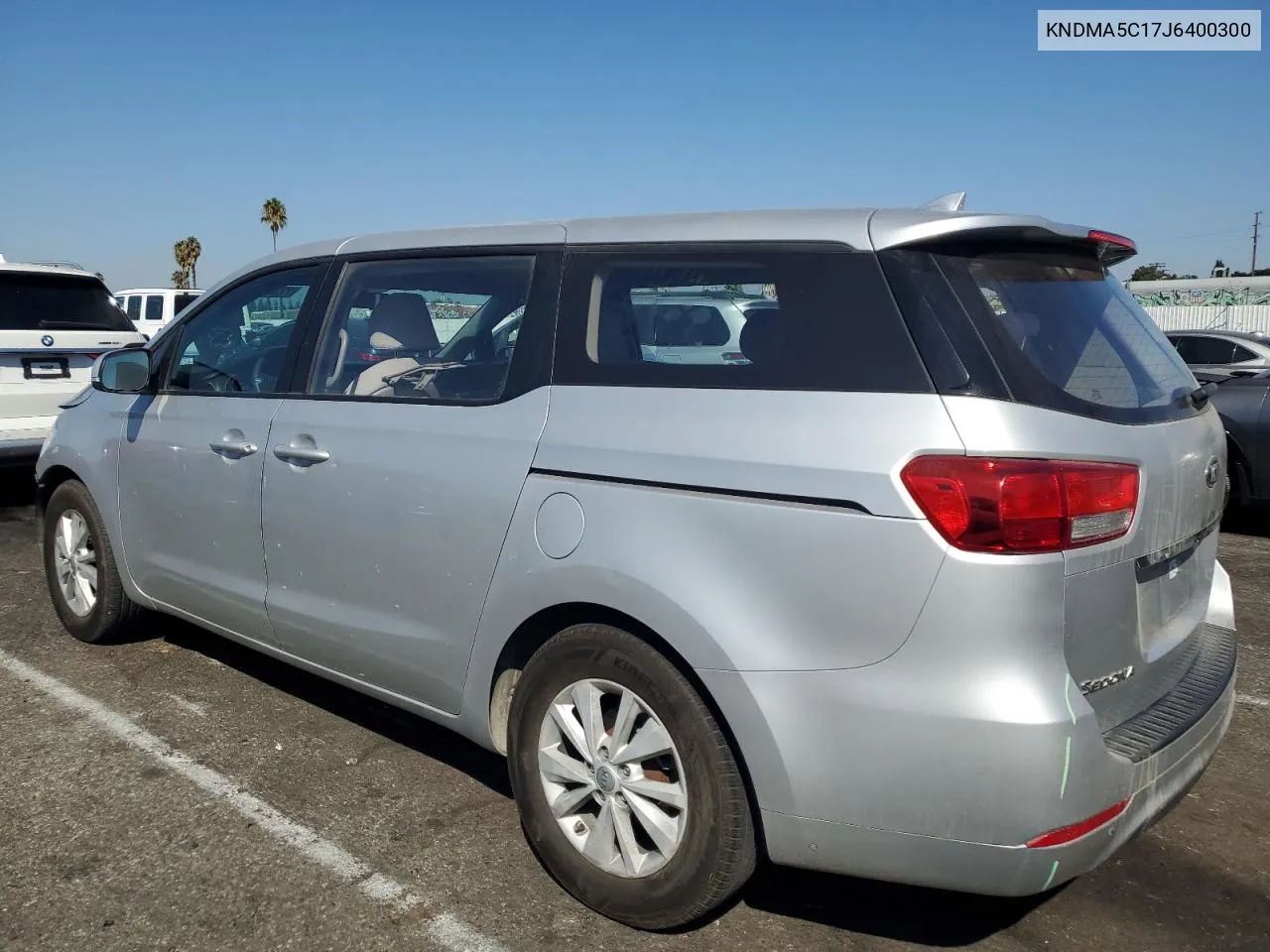 KNDMA5C17J6400300 2018 Kia Sedona L