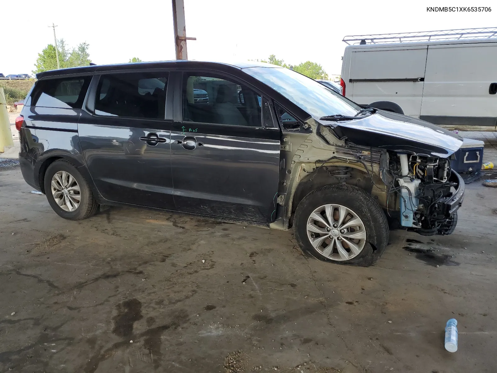 KNDMB5C1XK6535706 2019 Kia Sedona Lx