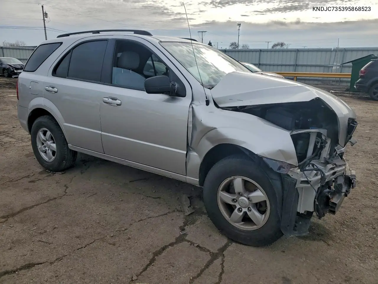 KNDJC735395868523 2009 Kia Sorento Lx
