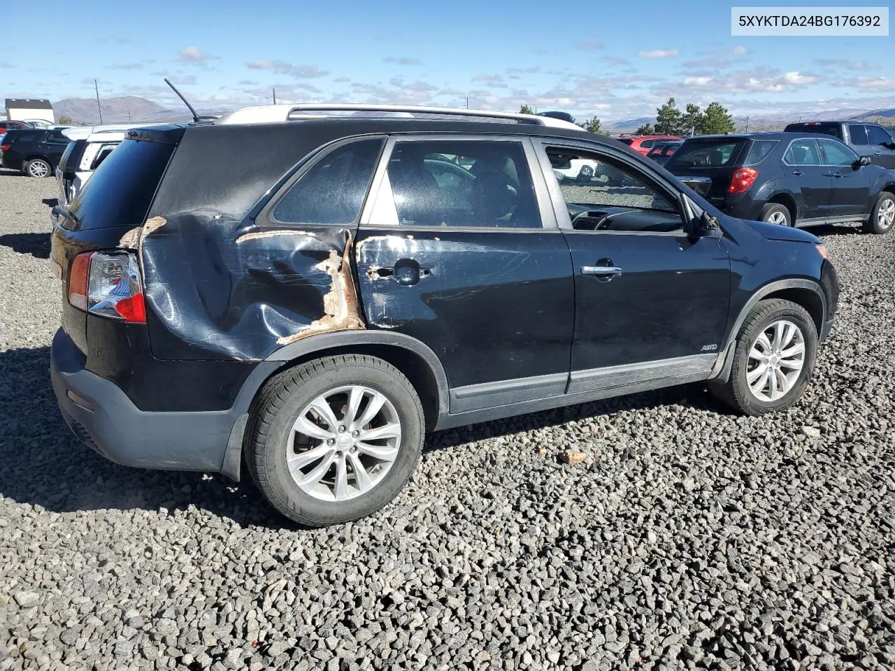 5XYKTDA24BG176392 2011 Kia Sorento Base