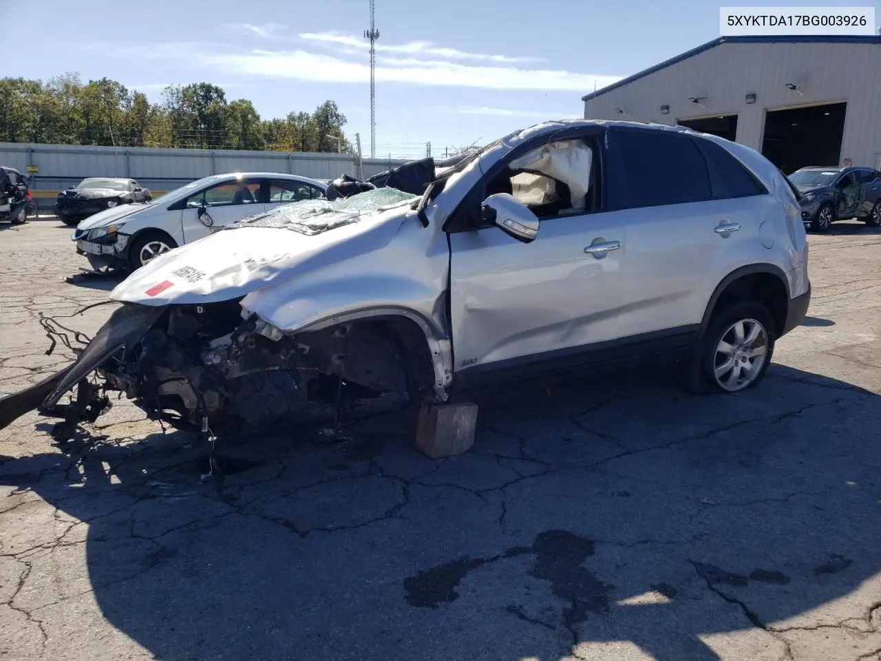 5XYKTDA17BG003926 2011 Kia Sorento Base