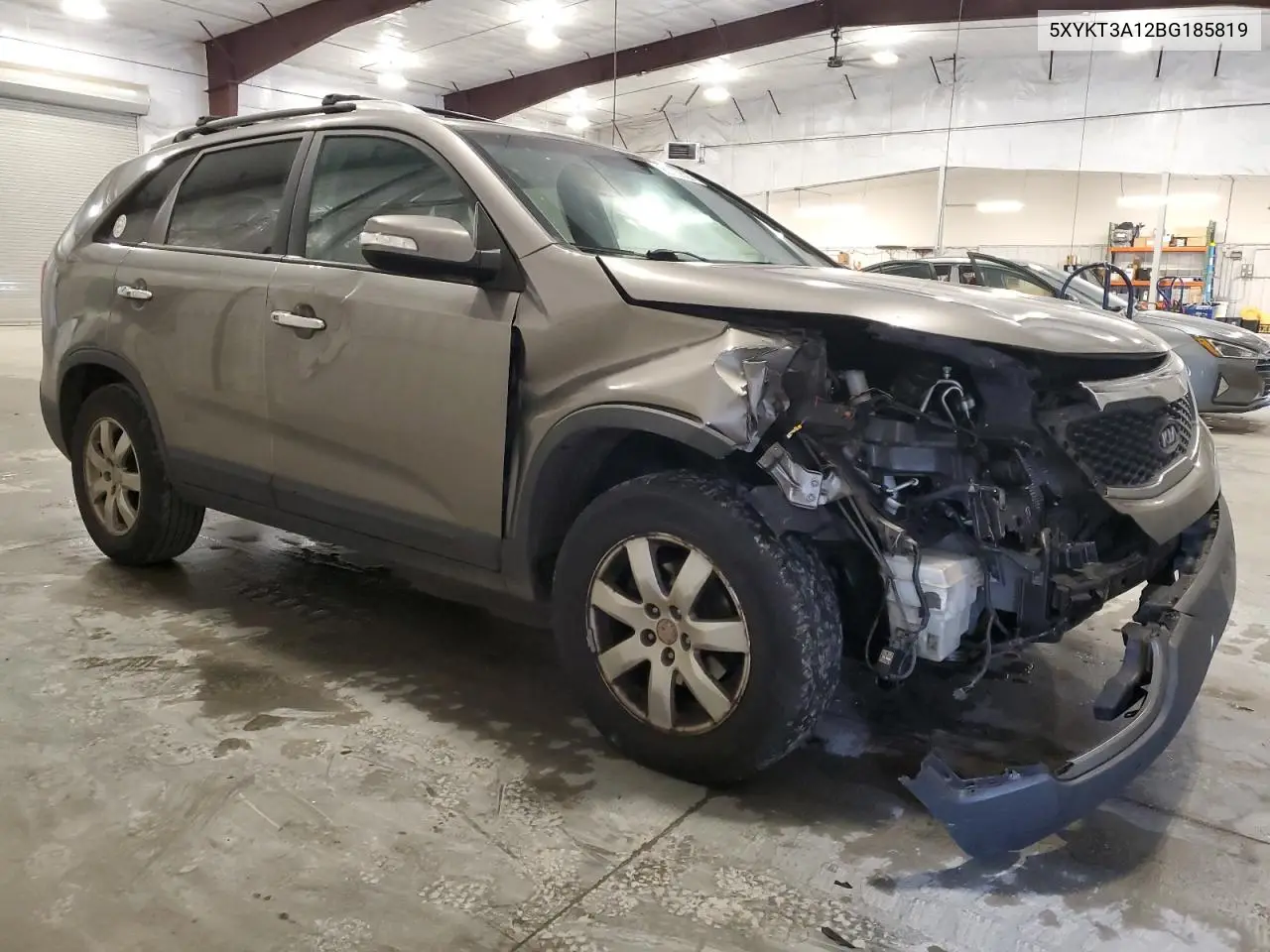 5XYKT3A12BG185819 2011 Kia Sorento Base