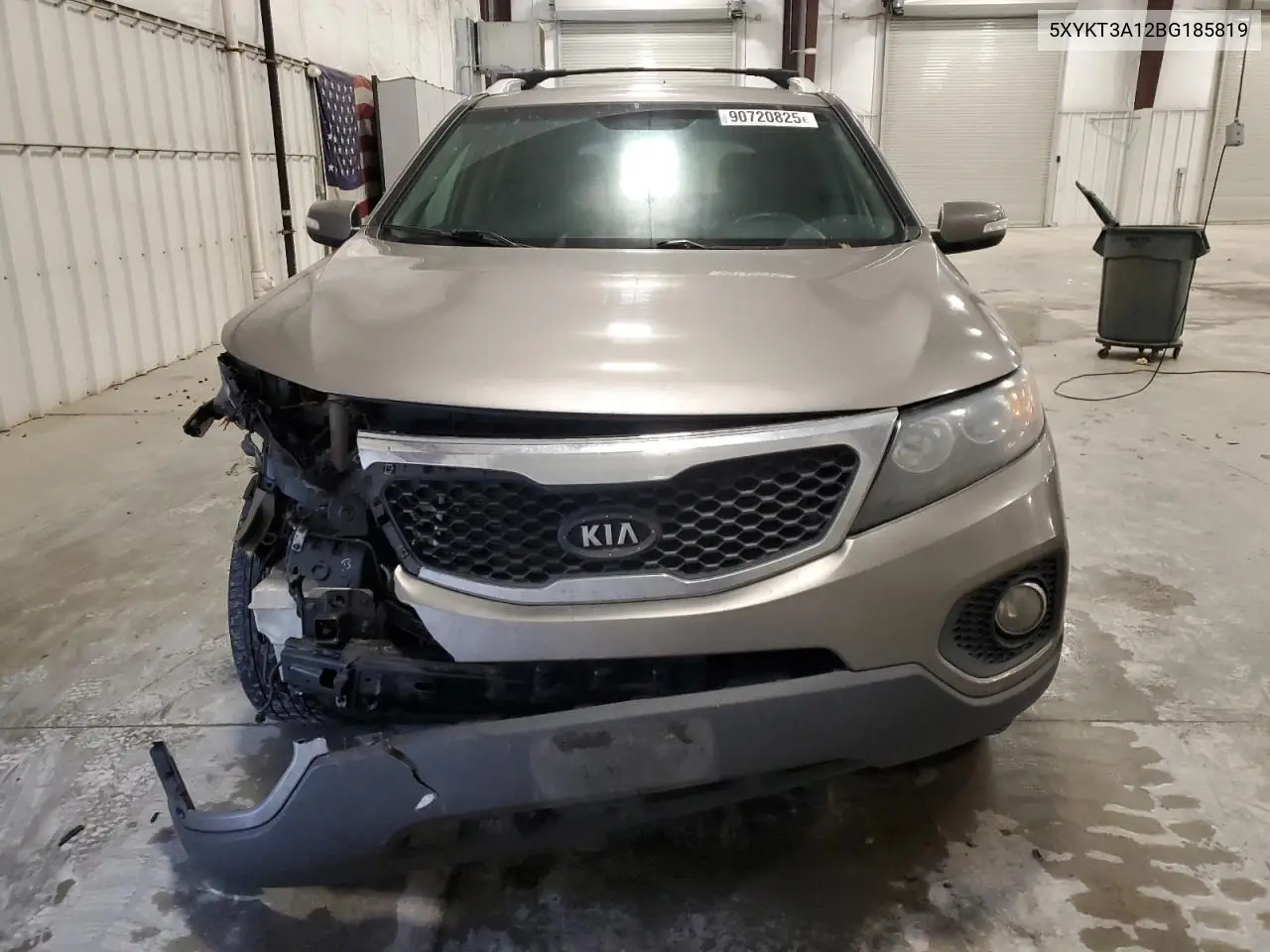 5XYKT3A12BG185819 2011 Kia Sorento Base