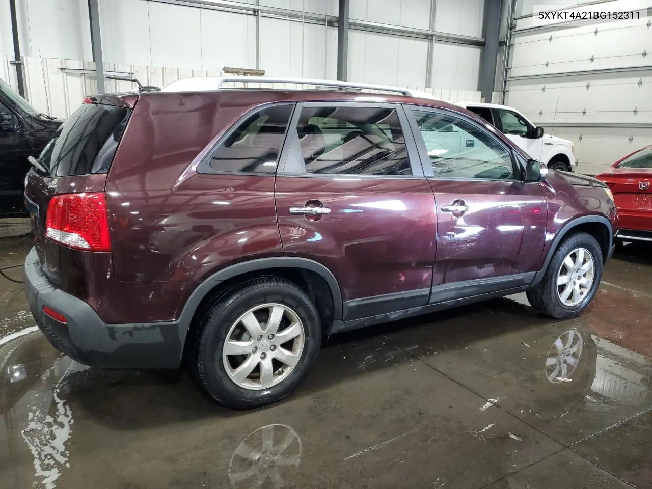 5XYKT4A21BG152311 2011 Kia Sorento Base
