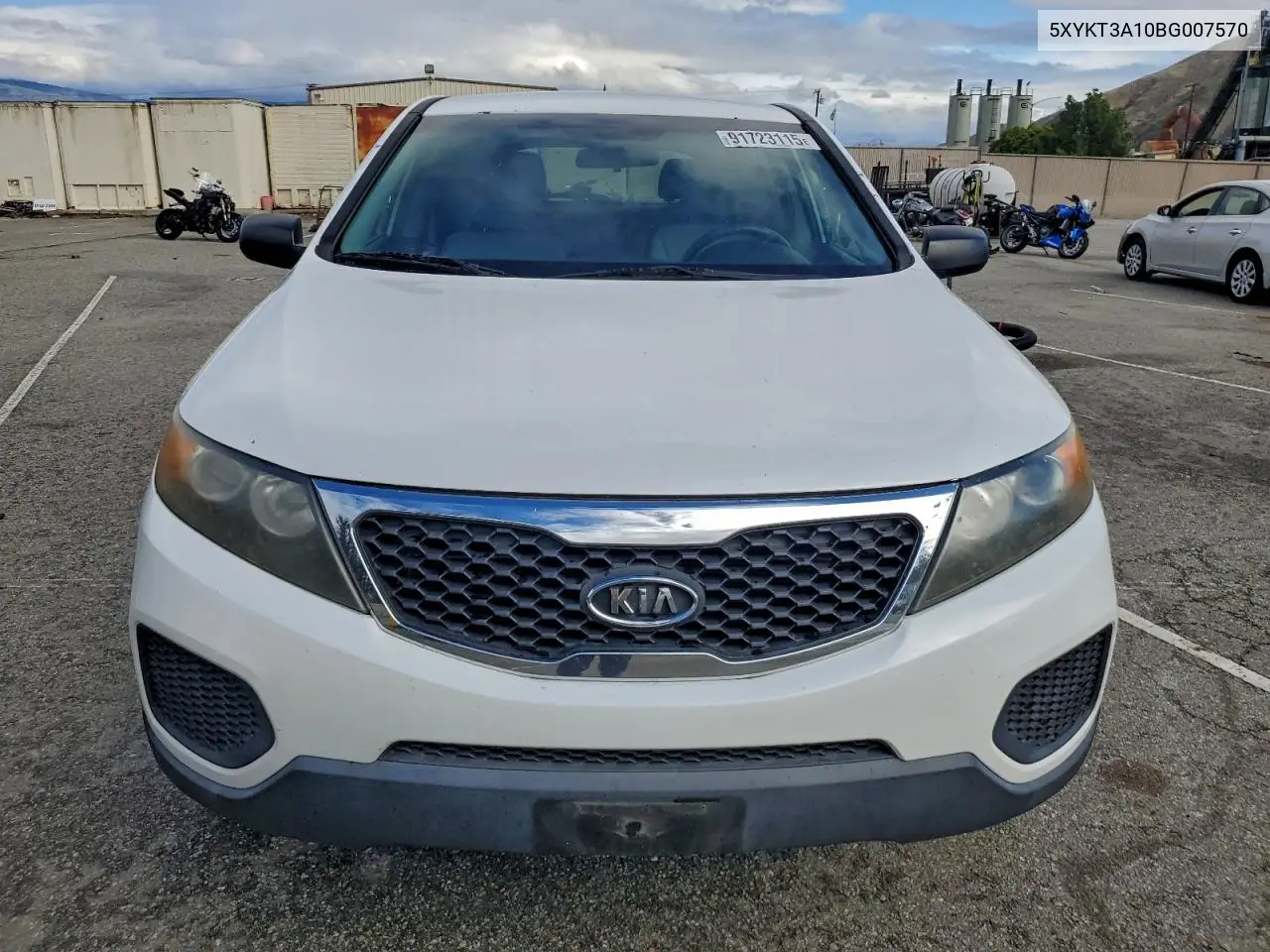 5XYKT3A10BG007570 2011 Kia Sorento Base