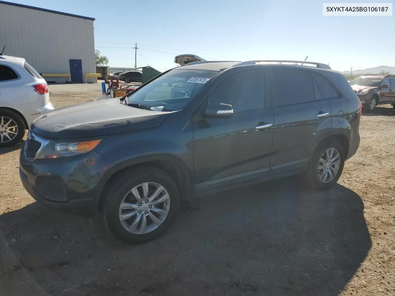 5XYKT4A25BG106187 2011 Kia Sorento Base
