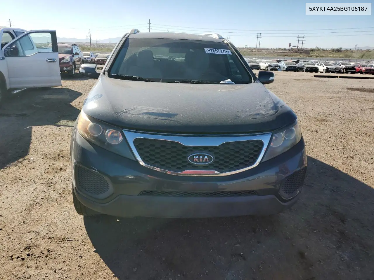 5XYKT4A25BG106187 2011 Kia Sorento Base