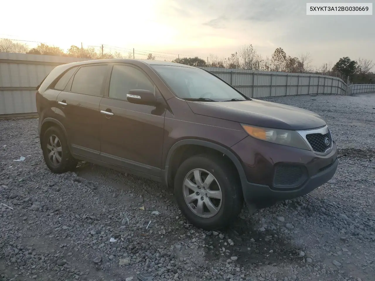 5XYKT3A12BG030669 2011 Kia Sorento Base