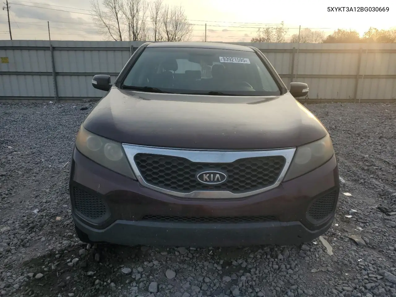 5XYKT3A12BG030669 2011 Kia Sorento Base