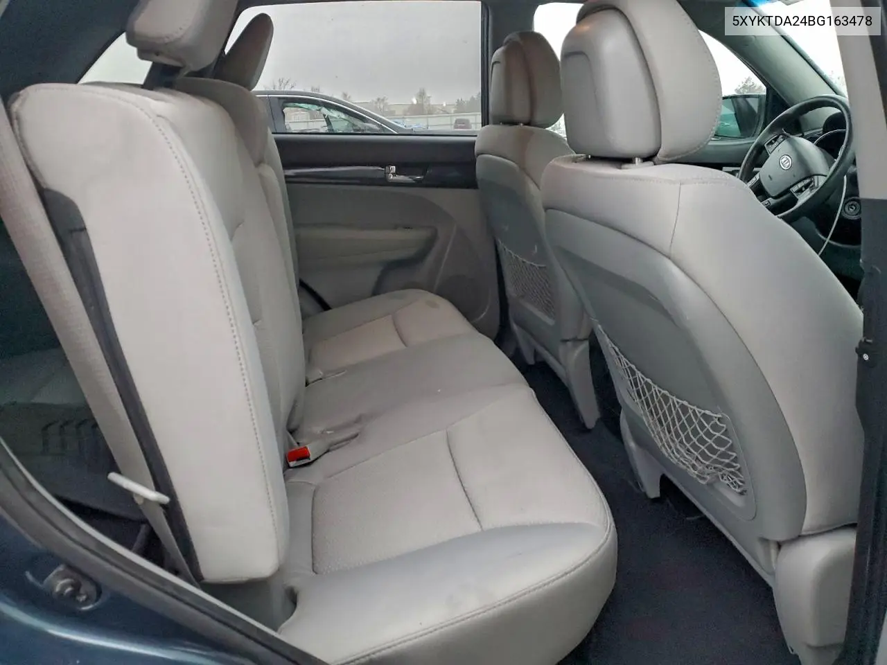 5XYKTDA24BG163478 2011 Kia Sorento Base