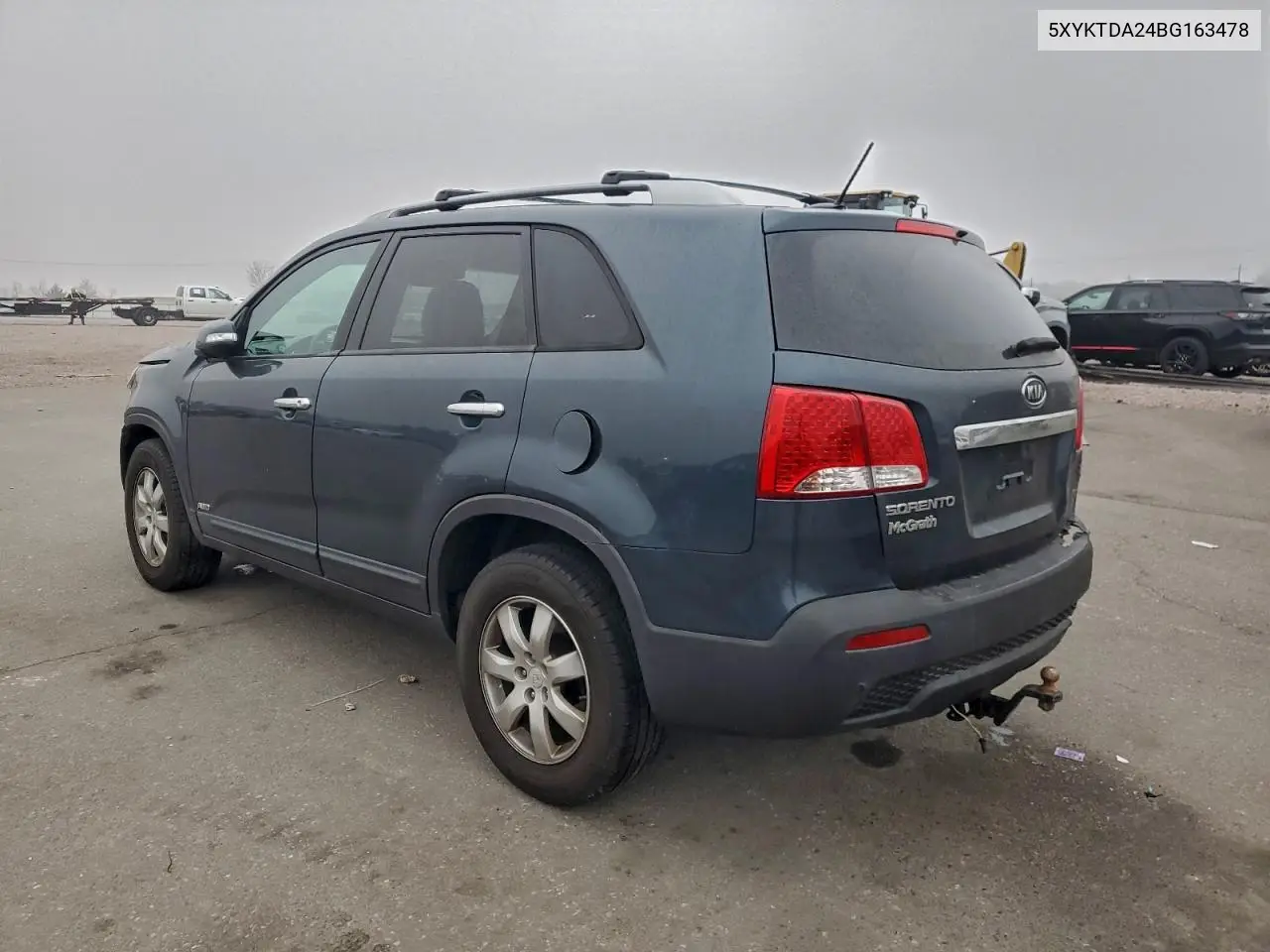 5XYKTDA24BG163478 2011 Kia Sorento Base