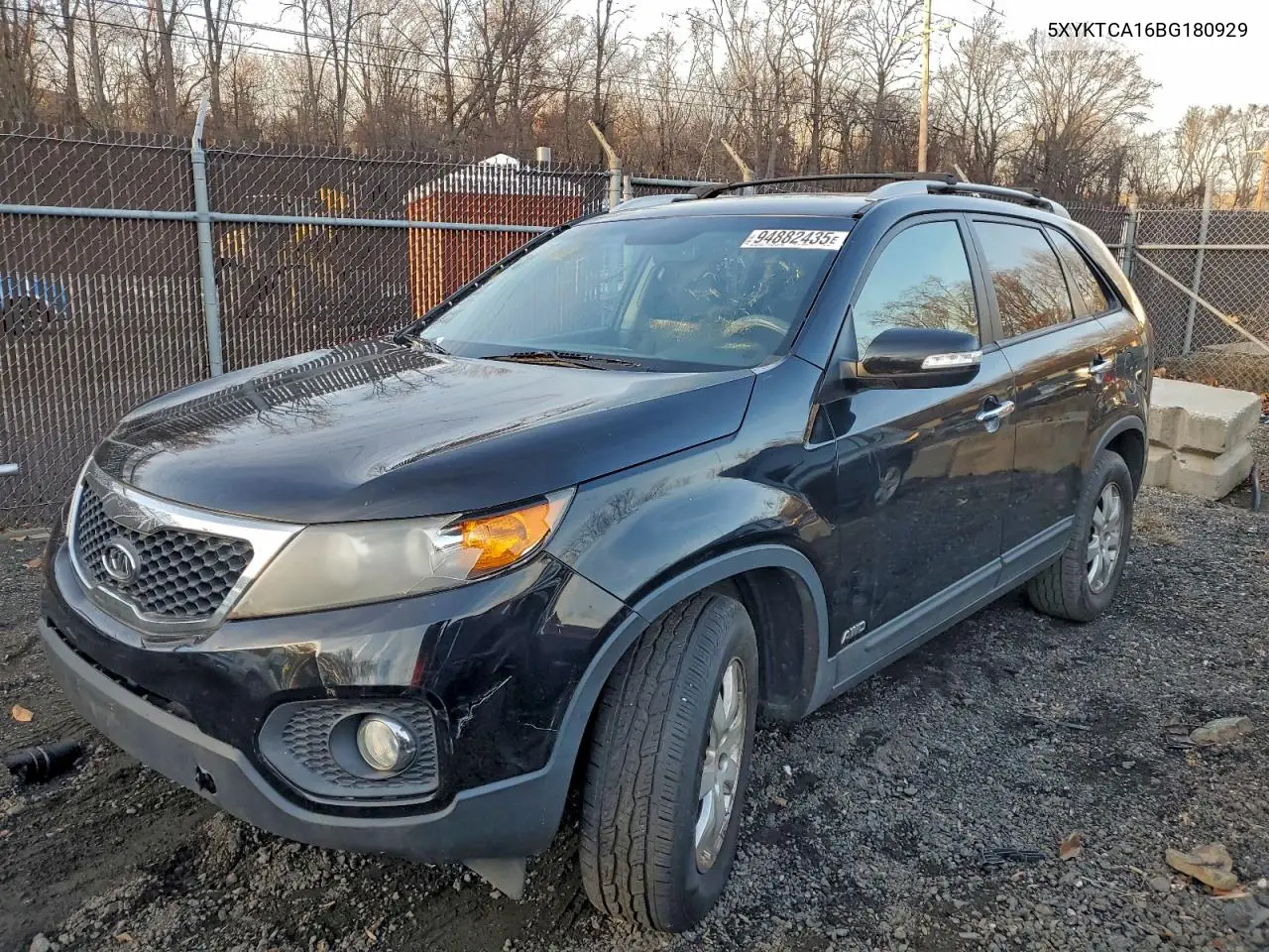 5XYKTCA16BG180929 2011 Kia Sorento Base