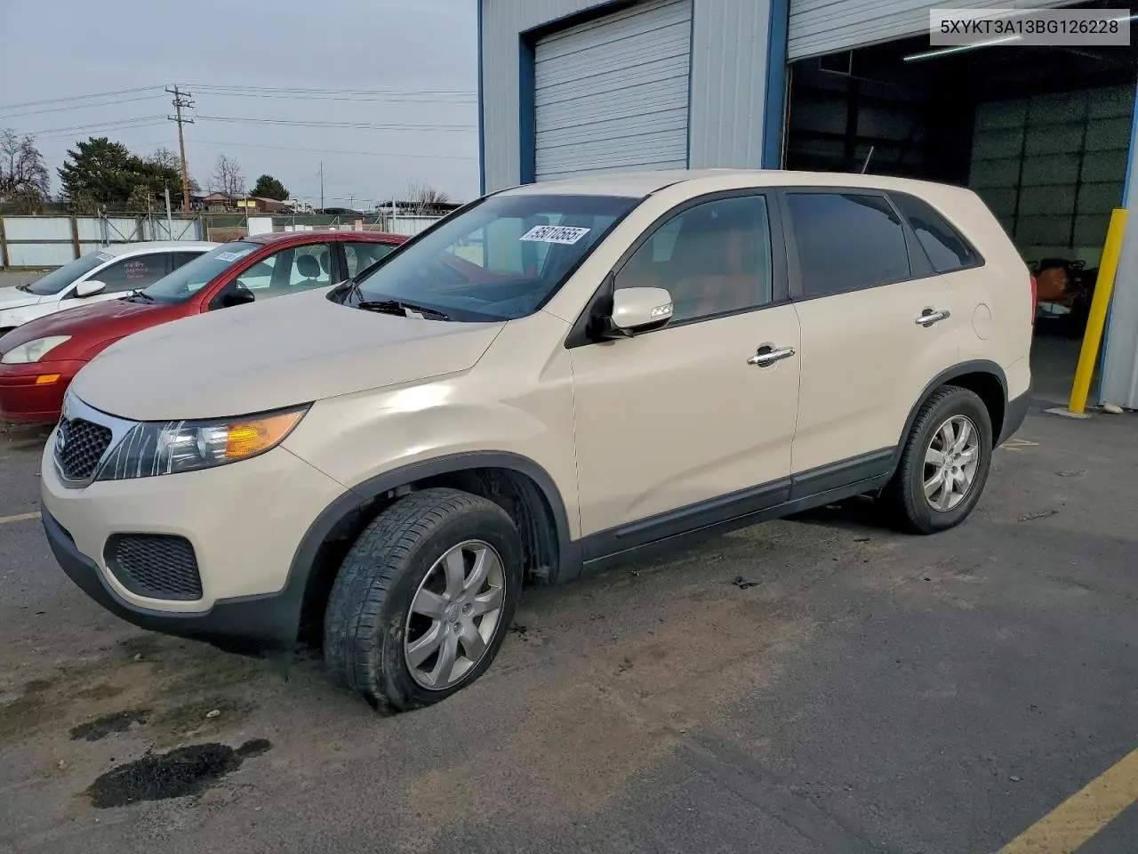 5XYKT3A13BG126228 2011 Kia Sorento Base
